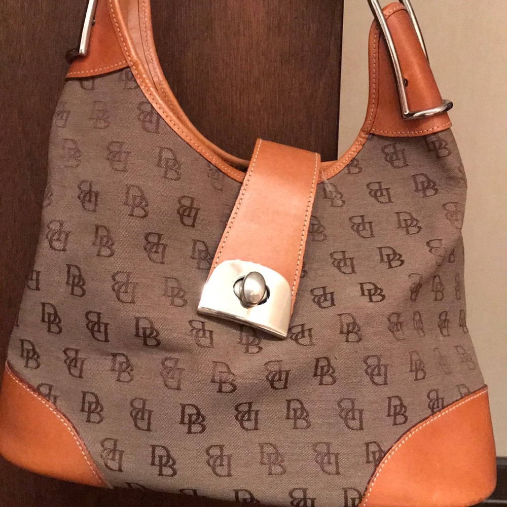 Dooney & Bourke Bag